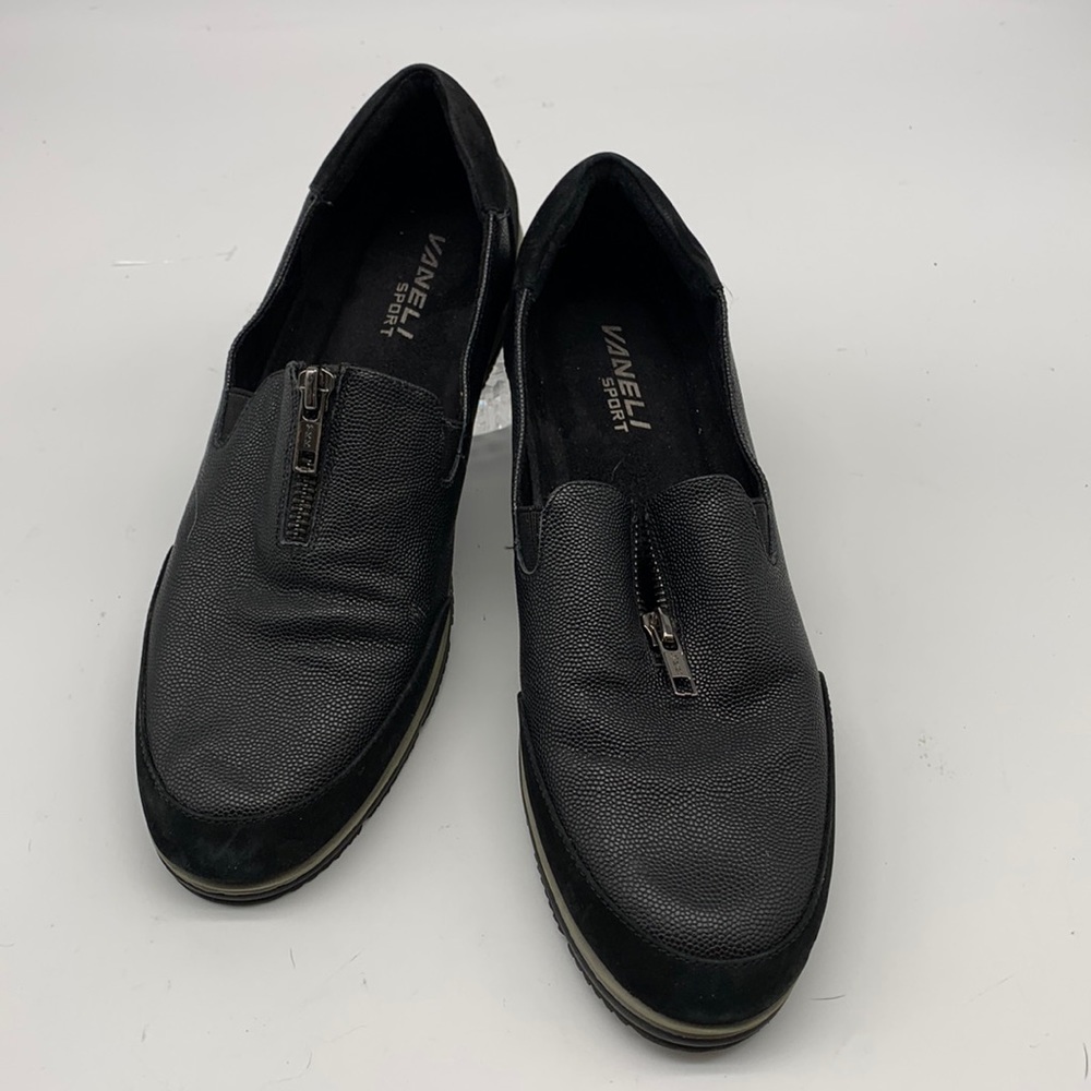 Vaneli Sport Black Leather and Suede Front Zip Sneakers size 9M